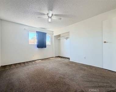 1056 E Phillips - Photo Thumbnail 18