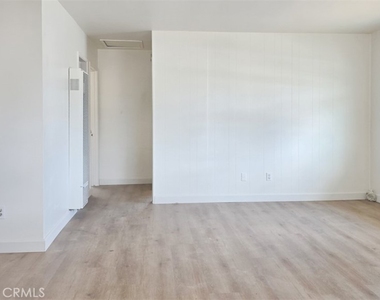 3166 Pearl Drive - Photo Thumbnail 9