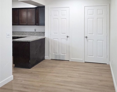 3166 Pearl Drive - Photo Thumbnail 2