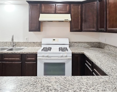 3166 Pearl Drive - Photo Thumbnail 4