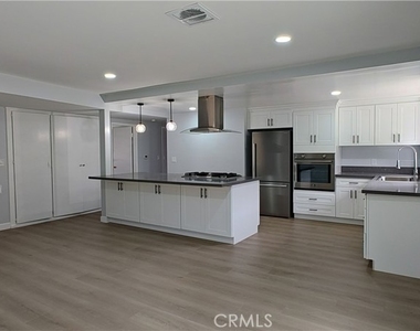 2834 Adelita - Photo Thumbnail 2