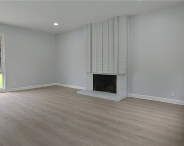 2834 Adelita - Photo Thumbnail 5