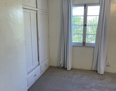 4586 Sunnyside Drive - Photo Thumbnail 31