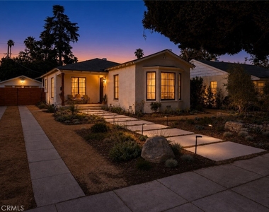 4586 Sunnyside Drive - Photo Thumbnail 40