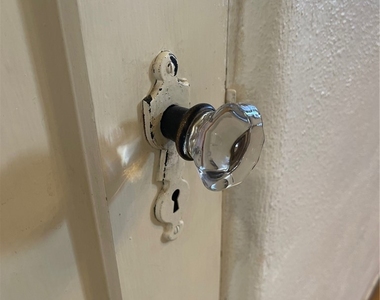 4586 Sunnyside Drive - Photo Thumbnail 19