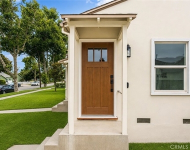 6222 Magnolia Avenue - Photo Thumbnail 1