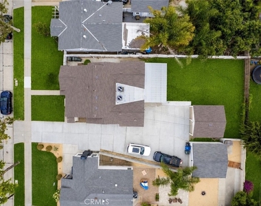 6222 Magnolia Avenue - Photo Thumbnail 15