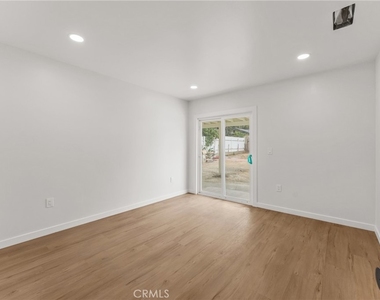 6222 Magnolia Avenue - Photo Thumbnail 10
