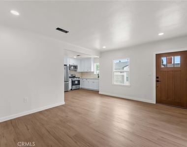 6222 Magnolia Avenue - Photo Thumbnail 6