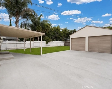 6220 Magnolia Avenue - Photo Thumbnail 6