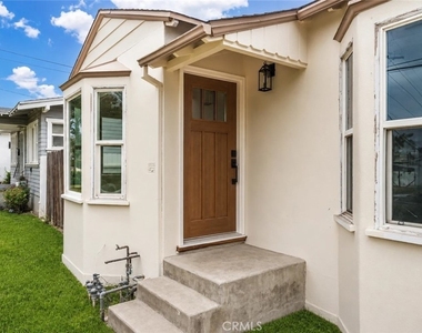 6220 Magnolia Avenue - Photo Thumbnail 1