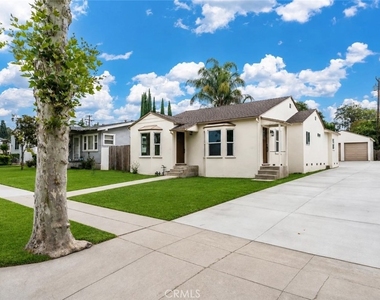 6220 Magnolia Avenue - Photo Thumbnail 2