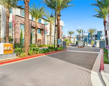 4127 E Circle Paseo - Photo Thumbnail 2