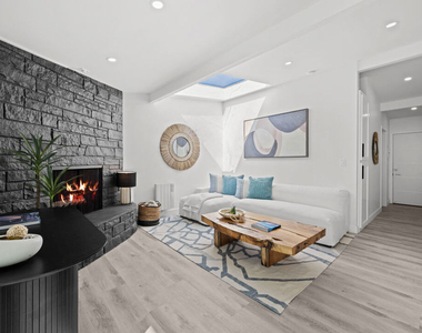 25154 Malibu Road - Photo Thumbnail 3