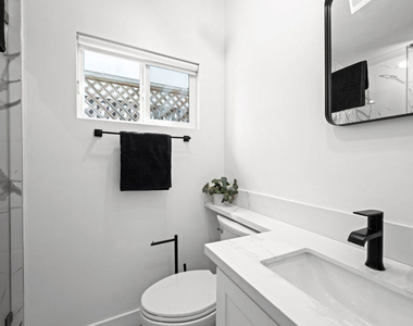 25154 Malibu Road - Photo Thumbnail 20