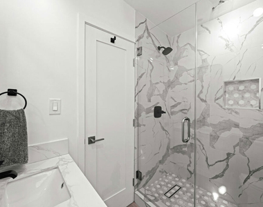 25154 Malibu Road - Photo Thumbnail 18