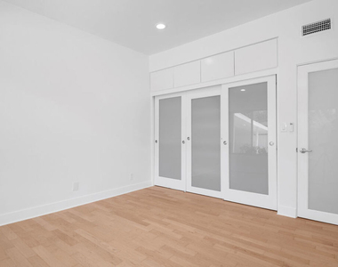 11770 Chenault Street - Photo Thumbnail 19
