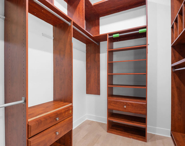 11770 Chenault Street - Photo Thumbnail 15