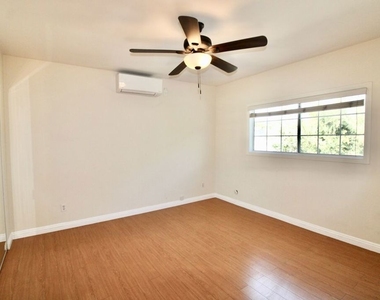 1319 E California Avenue - Photo Thumbnail 16