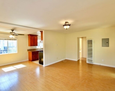 1319 E California Avenue - Photo Thumbnail 1