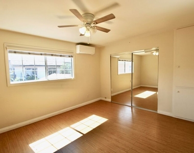 1319 E California Avenue - Photo Thumbnail 12