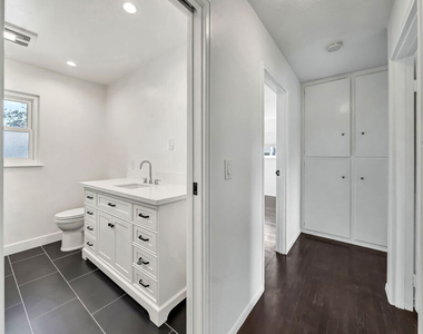 23008 Hamlin Street - Photo Thumbnail 14