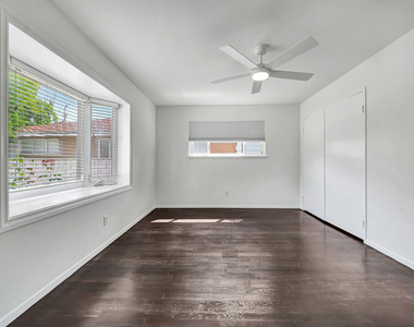 23008 Hamlin Street - Photo Thumbnail 18