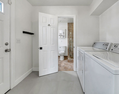 23008 Hamlin Street - Photo Thumbnail 10