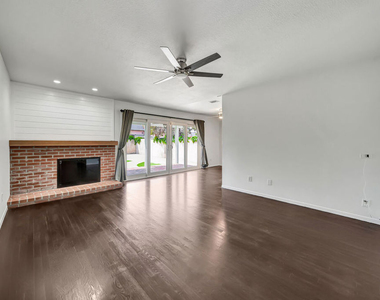 23008 Hamlin Street - Photo Thumbnail 7
