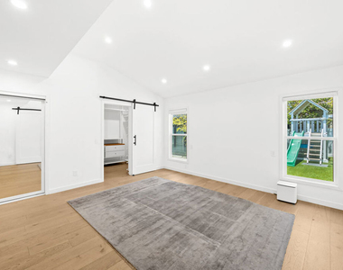 9007 David Avenue - Photo Thumbnail 25