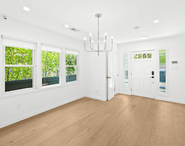 9007 David Avenue - Photo Thumbnail 7