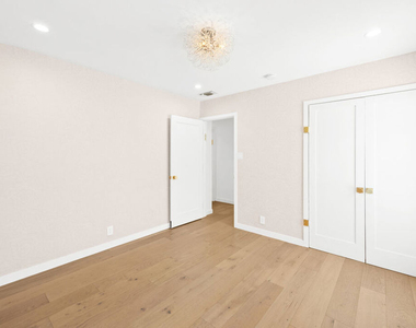 9007 David Avenue - Photo Thumbnail 23