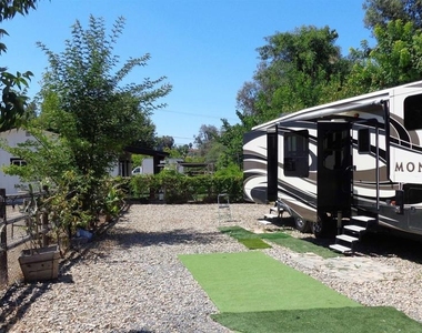 762 Taylor St. - Photo Thumbnail 2