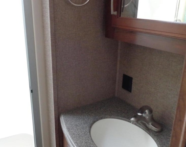 762 Taylor St. - Photo Thumbnail 9