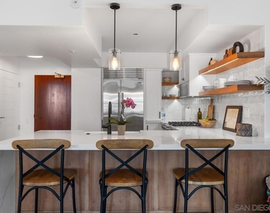 500 W Harbor Dr. - Photo Thumbnail 7