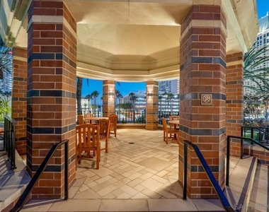 500 W Harbor Dr. - Photo Thumbnail 55