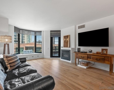 500 W Harbor Dr. - Photo Thumbnail 9
