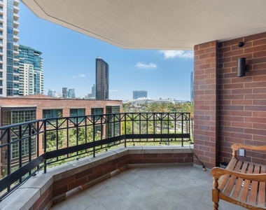 500 W Harbor Dr. - Photo Thumbnail 20