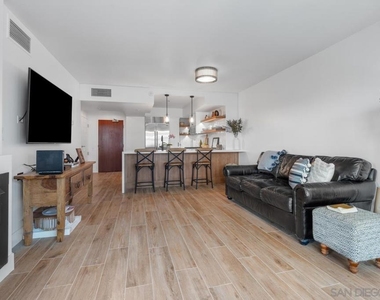 500 W Harbor Dr. - Photo Thumbnail 11
