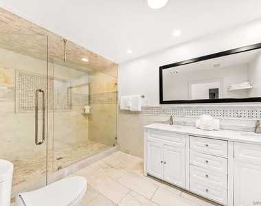 7256 Rue Michael - Photo Thumbnail 45