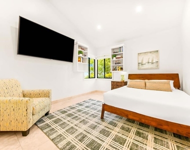 7256 Rue Michael - Photo Thumbnail 50