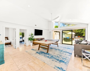 7256 Rue Michael - Photo Thumbnail 47