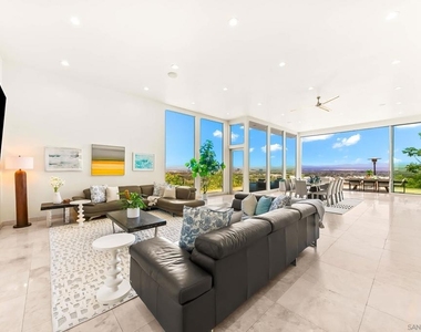 7256 Rue Michael - Photo Thumbnail 32