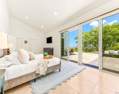 7256 Rue Michael - Photo Thumbnail 42