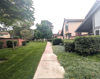 5057 Abuela Dr - Photo Thumbnail 2