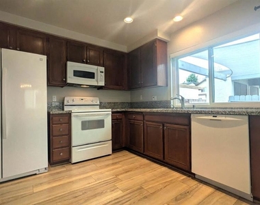 5057 Abuela Dr - Photo Thumbnail 5