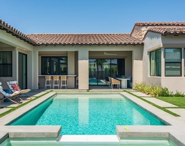 75147 Palisades Place - Photo Thumbnail 2