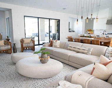 75147 Palisades Place - Photo Thumbnail 4