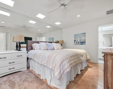 39 Blue River Drive - Photo Thumbnail 18