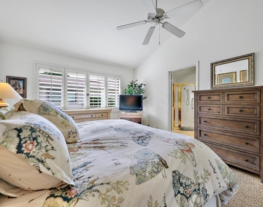 39 Blue River Drive - Photo Thumbnail 25